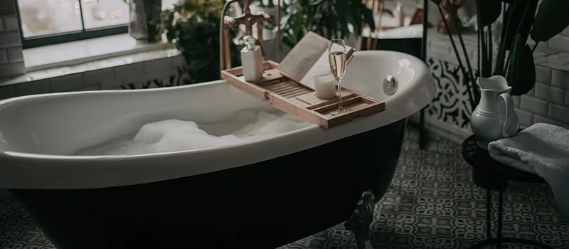 Full Bed Bathtub Replacement in Niagara-on-the-Lake, ON